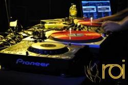 Roi Bar - Pubs and Clubs 1