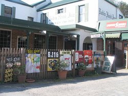 Robin Hood Hotel - Go Out 1