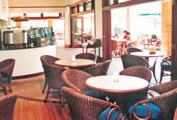 Brunswick Hotel - Pubs and Clubs 1