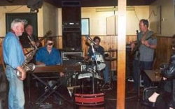 The Flowerdale Hotel - Go Out 1