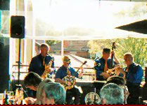 The Grand Hotel Healesville - Pubs and Clubs 1