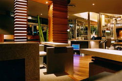 Pier Bar And Grill - Go Out 2
