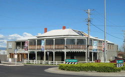The Oxford Bathurst - Go Out 3