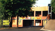 Royal Hotel Drouin - Go Out 3