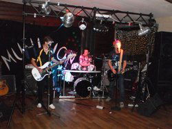 Kairi Hotel - Pubs and Clubs 3