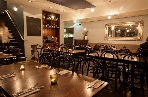 White Horse Hotel - Pubs and Clubs 1