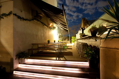 White Horse Hotel - Pubs and Clubs 2