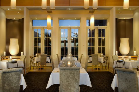 Origins Restaurant At Pan Pacific - Pubs and Clubs 4