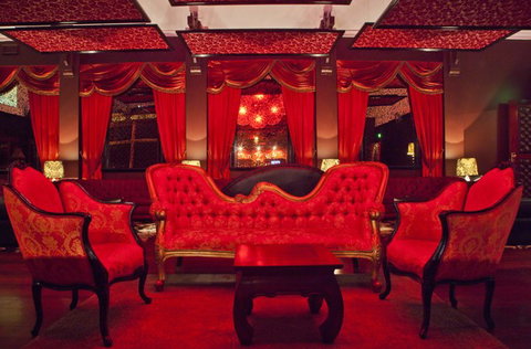 East End Bar - Pubs and Clubs 3