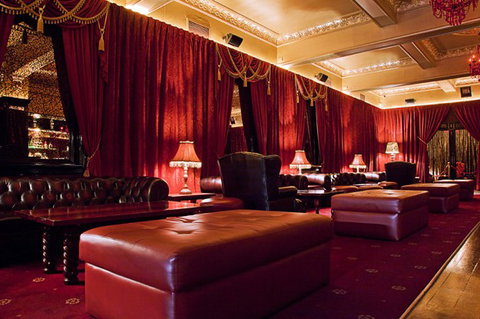 East End Bar - Pubs and Clubs 4