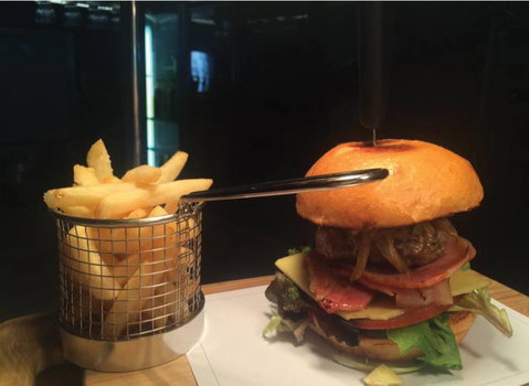 Hellenic Club - Pubs and Clubs 4