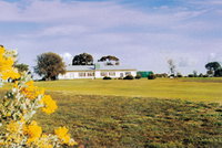 Book Conmurra Accommodation Vacations Pubs and Clubs Pubs and Clubs