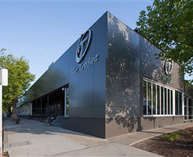 Canberra Tradesmen's Union Club - Pubs and Clubs 1