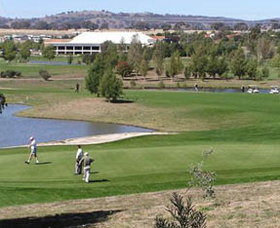 Gungahlin Lakes Golf And Community Club - Pubs and Clubs 0