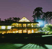 Bonville International Golf Resort - Pubs and Clubs