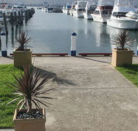 Royal Victorian Motor Yacht Club - Pubs and Clubs