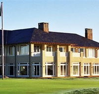 Royal Melbourne Golf Club - Pubs and Clubs