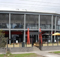 Underbridge Sports Bar  Cafe