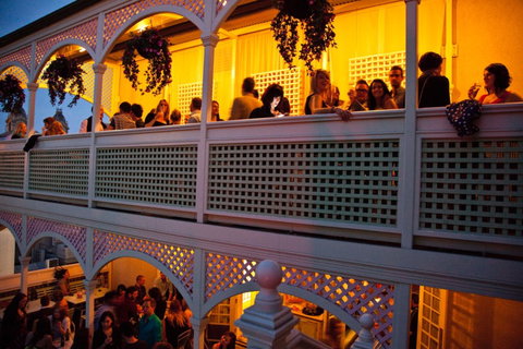 Madame Brussels - Pubs and Clubs 0