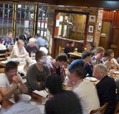 Essen Restaurant and Beer Cafe - Pubs and Clubs