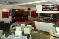 Red On Thomas - Pubs and Clubs 4