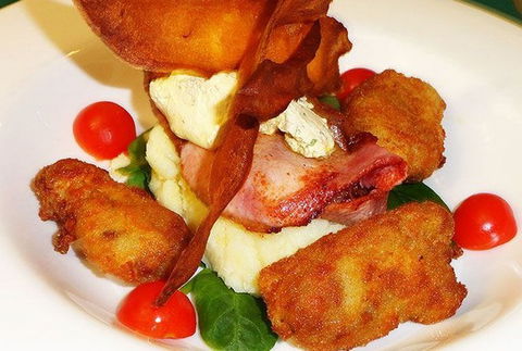 Elements Restaurant - Pubs and Clubs 3