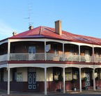 Brookton Club Hotel - Pubs and Clubs