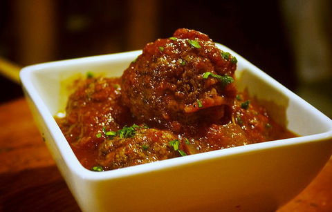 Miro Tapas Bar - Pubs and Clubs 5