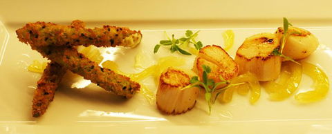 Cyren Restaurant And Bar - Pubs and Clubs 1