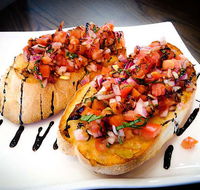 Accordion Cafe  Restaurant - Pubs and Clubs