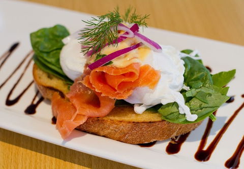 Cafe D'Bar Restaurant & Gallery - Pubs and Clubs 4