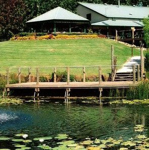 Cedar Creek Estate Vineyard & Winery Restaurant - Pubs and Clubs 0