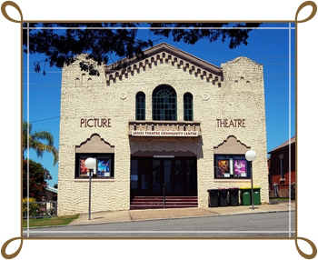 Bank Hotel Dungog - Go Out 1