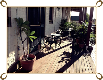 Bank Hotel Dungog - Go Out 2