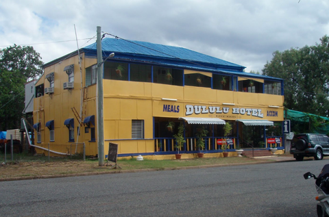 Dululu Hotel - Go Out 0