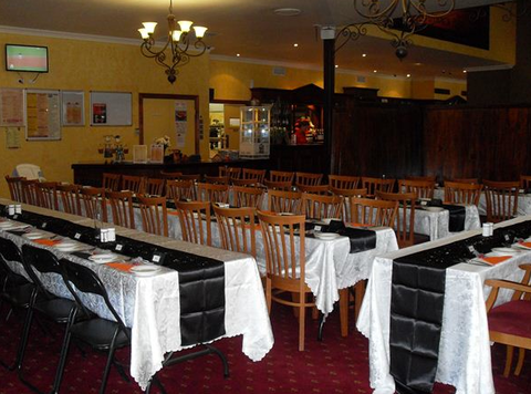 Glass House Mountains Tavern - Go Out 2