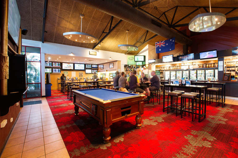 Glenmore Hotel-Motel - Go Out 4