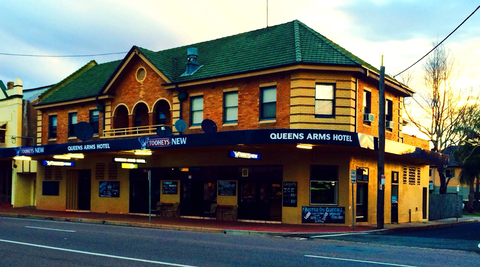 Queens Arms Hotel - Go Out 0