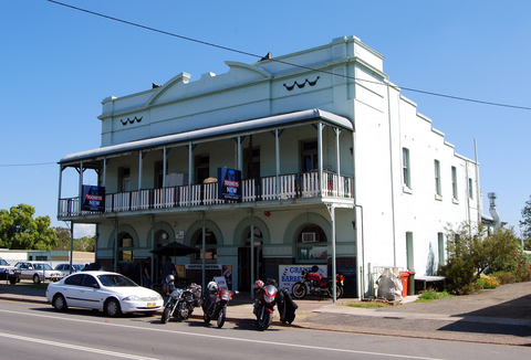 Tattersalls Hotel - Go Out 0
