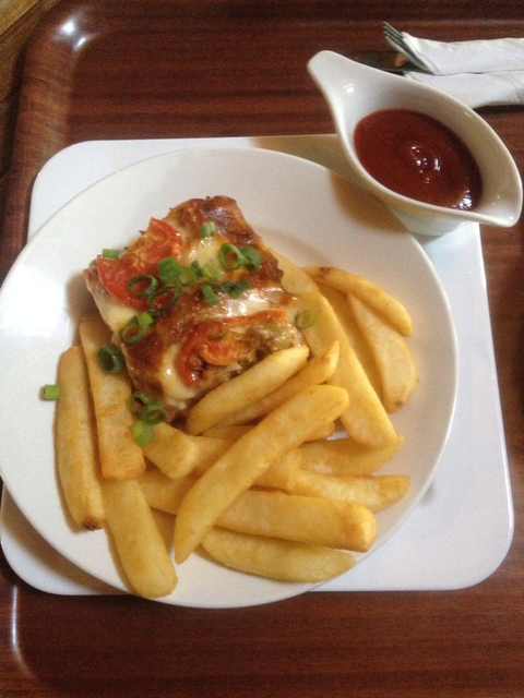 The Caves Country Pub - Go Out 0