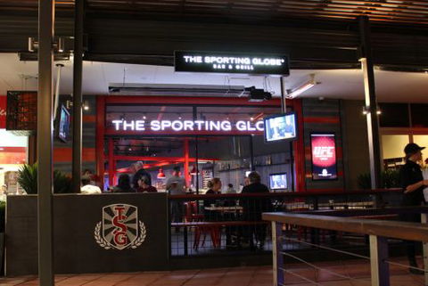 The Sporting Globe Bar & Grill - Go Out 0
