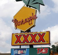 Pineapple Hotel - Pubs and Clubs