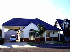 Port Hughes Tavern - Go Out 0