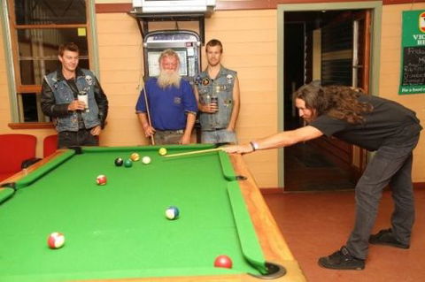 Maidenwell Hotel - Pubs and Clubs 7