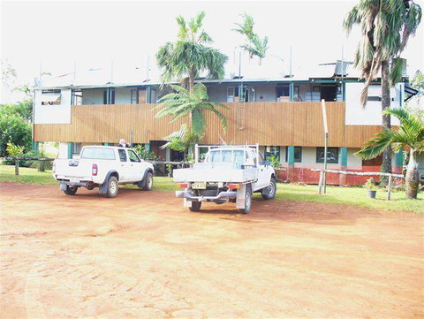 Garradunga Hotel - Go Out 2