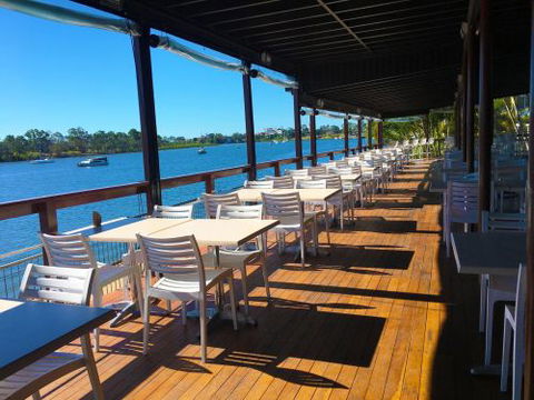 The Rock Bar And Grill - Go Out 1