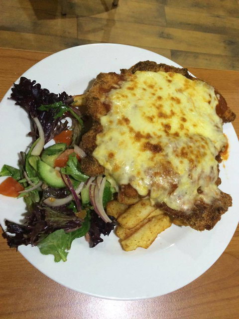 Coomera Waters Tavern - Pubs and Clubs 0