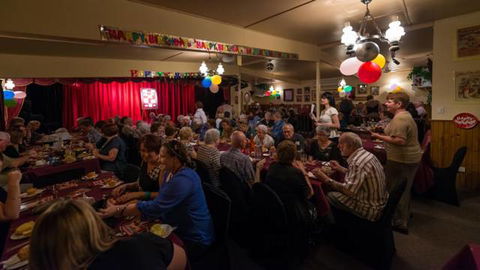 Footlights Theatre Restaurant - Pubs and Clubs 0