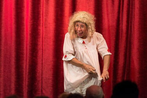 Footlights Theatre Restaurant - Pubs and Clubs 1