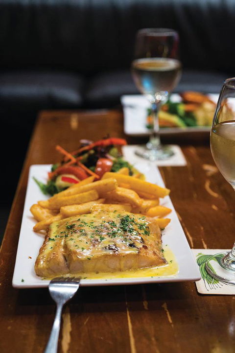 Dolly’s Bar & The Hibiscus Tavern - Go Out 0